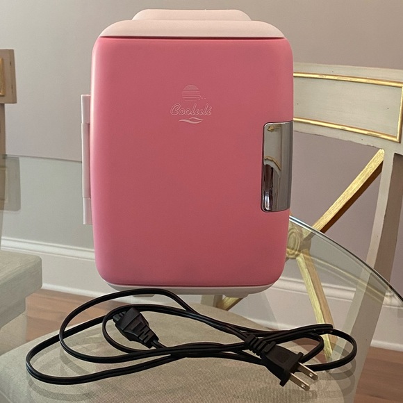 Cooluli Mini Beauty Refrigerator - Picture 3 of 7